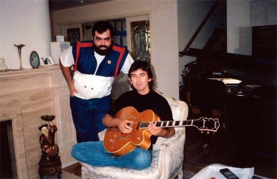malagolli_and_george_harrison_02
